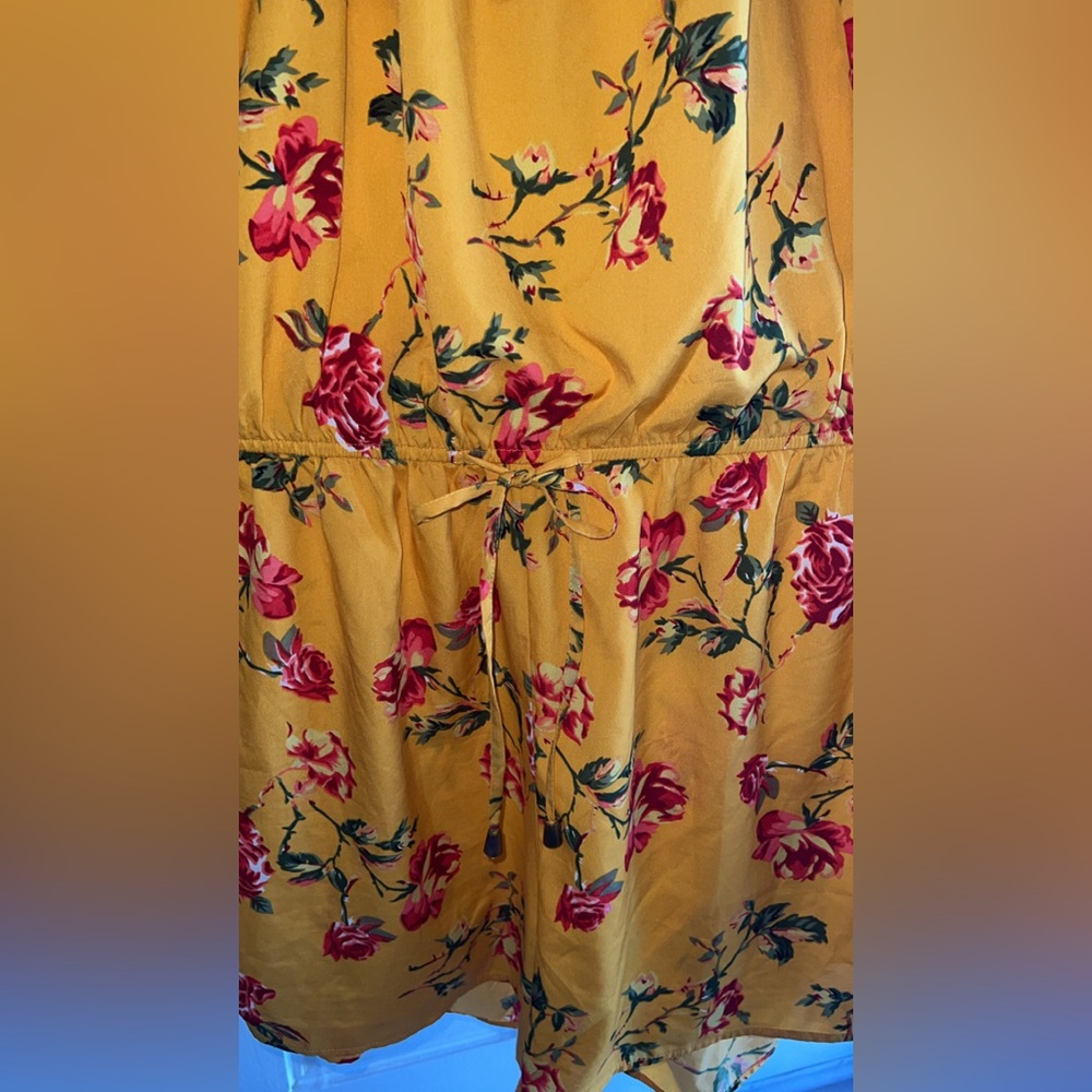 Floral Yellow Short Jumpsuit - Picture 3 of 9